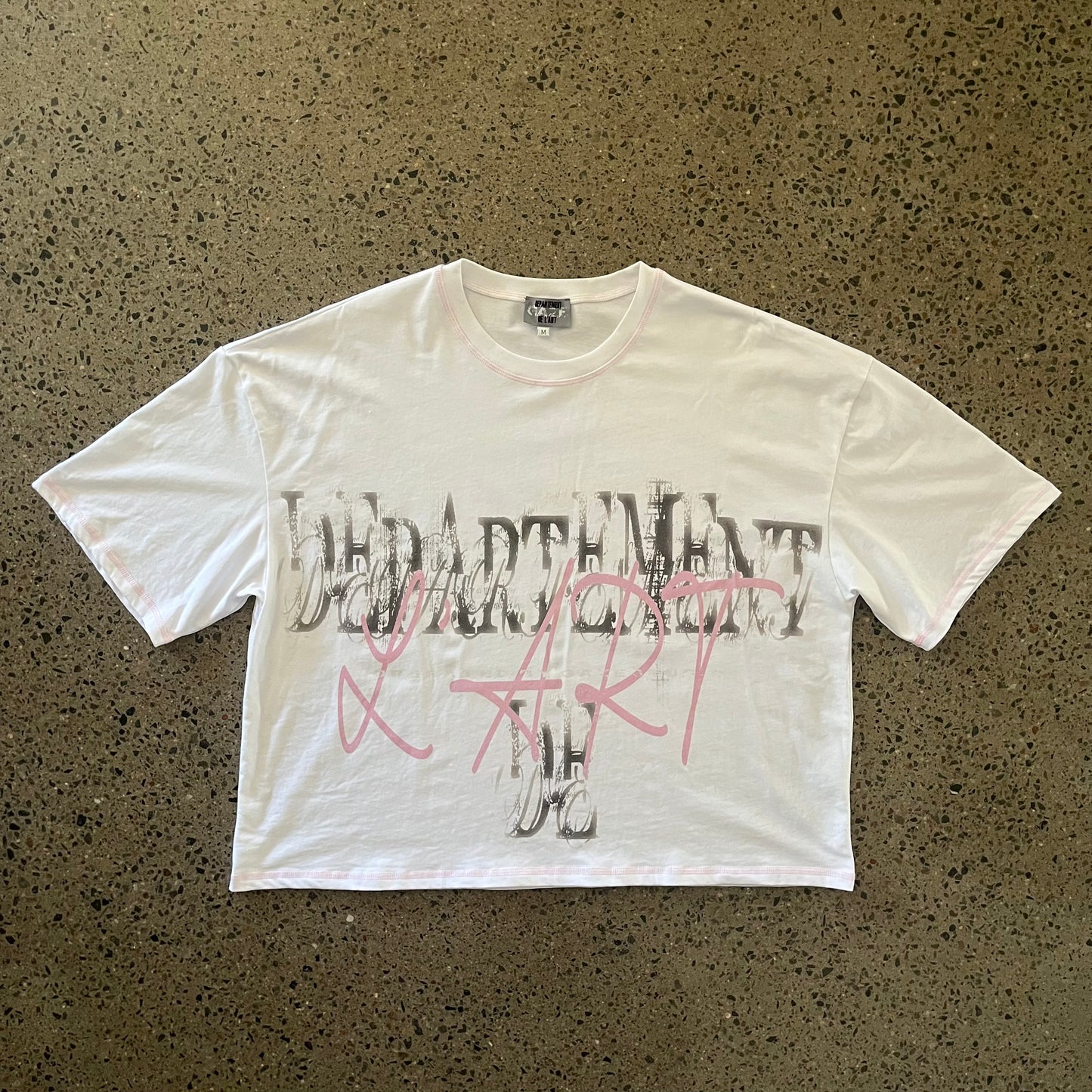 GAZESTUDIO "DÉPARTEMENT DE L'ART" T-SHIRT*